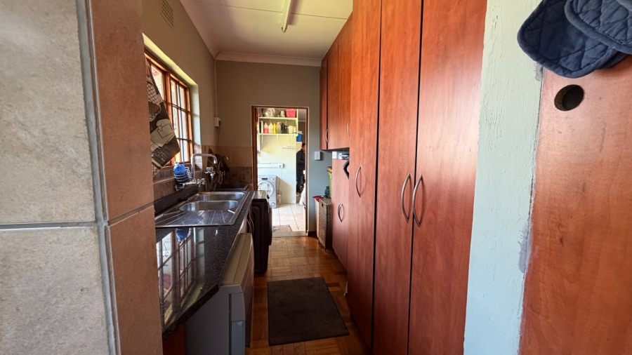 4 Bedroom Property for Sale in Oewersig North West